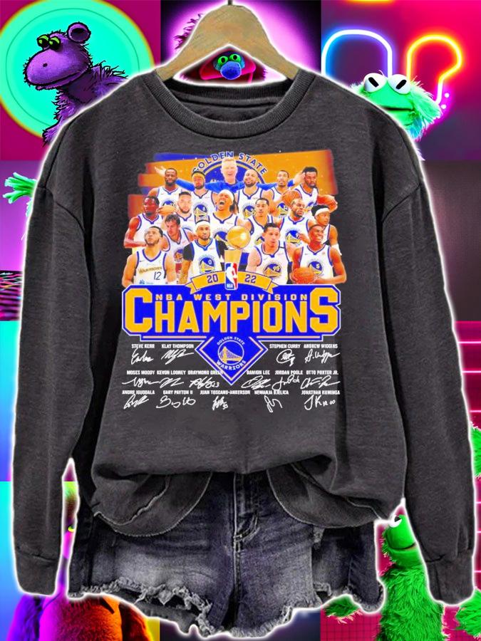 Finals Champions 2022 Warriors Champs Signatures T-Shirt t-shirt sweatshirt